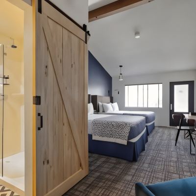 Standard Room with Two Queen Beds Sideways Inn Promo Code