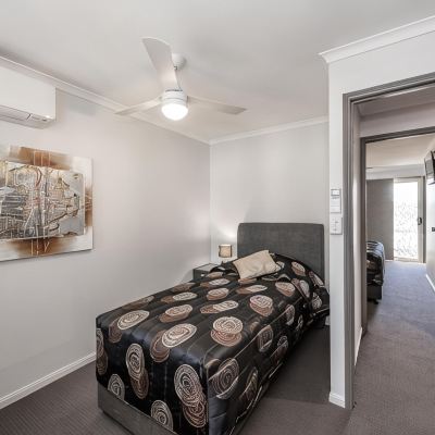 Three-Bedroom Apartment Athena Motel Apartments Promo Code
