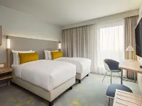 Courtyard by Marriott Paris Charles de Gaulle Central Airport Hotels in Val-d'Oise