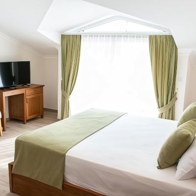 Deluxe Double Room Infinity Ruby Hotel Promo Code