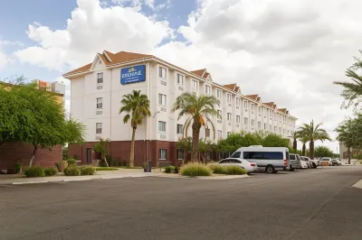 Microtel Inn & Suites by Wyndham Ciudad Juarez/US Consulate Hotel a 