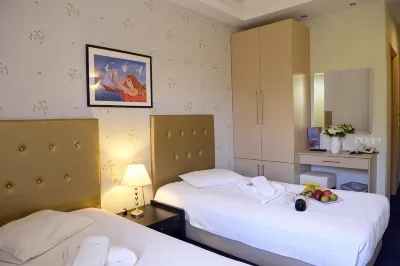 Phidias Hotel Отели в г. 