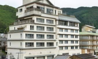 Onsen Hotel Omoto