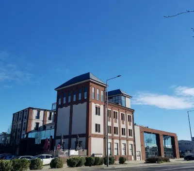 Arena Hotel Samorin Отели в г. 