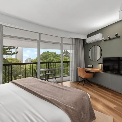 Standard King Room Madison Hotel Tower Mill Promo Code