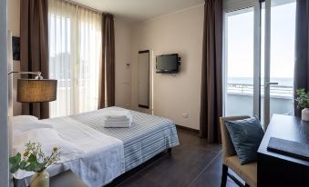 Gimmi Hotel - Housity