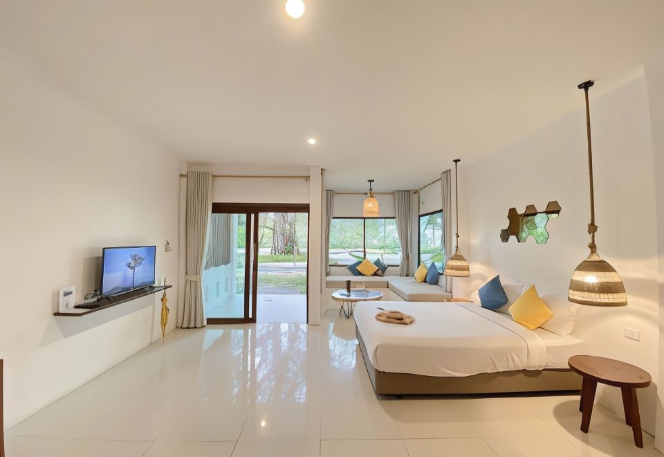 Issara Beach Resort Beachfront Zone - Housity