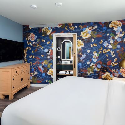 Corner King Suite Versante Hotel Promo Code