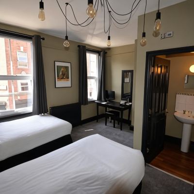 Twin Room The Wrens Promo Code