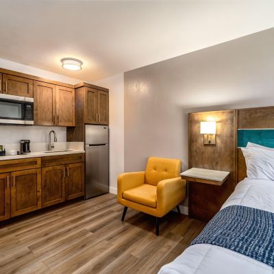 King Suite Accessible Non Smoking Homestay Suites - Studios & Spas Promo Code