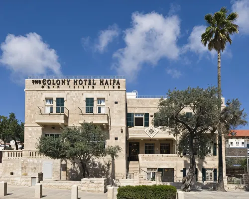 The Colony Hotel