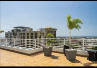 Joy Luxury Estate Kingston Hotel a 
