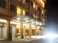 馬塔蘭廣場飯店