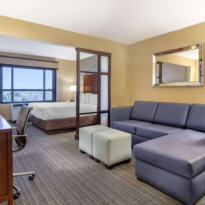 Accessible Queen Suite With Sofa Bed-Non Smoking Comfort Inn & Suites Logan International Airport Promo Code
