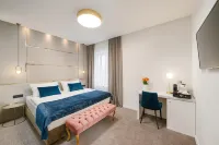 Flos Luxury Rooms
