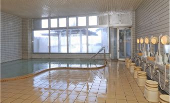 Hokkai Hotel - Housity