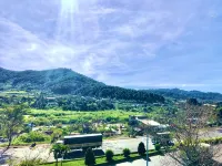 NHA NGHi Anh Sang Hotels in Duc Trong