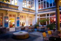 Jacques Brel Hostel