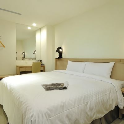 經濟大床房（無窗） 臺中安可旅店優惠