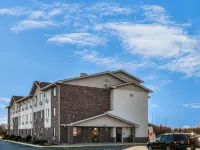 American Inn & Suites Romulus DTW Hotels in Romulus