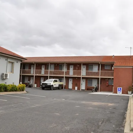 Bathurst Motor Inn