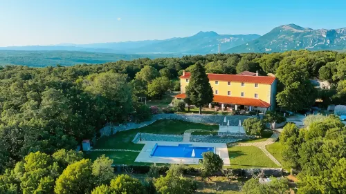 Villa Calussovo