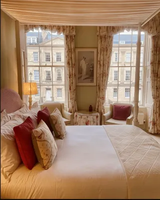 The Windsor Townhouse Air Conditioned Rooms