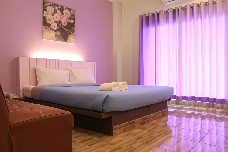 ห้องสแตนดาร์ด เตียงใหญ่ 1 เตียง