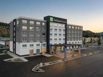 Holiday Inn Express & Suites BRANDON by IHG Hotels in 