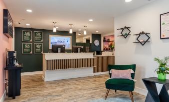 Legacy Vacation Resorts-Indian Shores - Housity