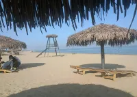 Liangge Seaview Holiday Homestay (Zhongnan Tangshanwan Branch)