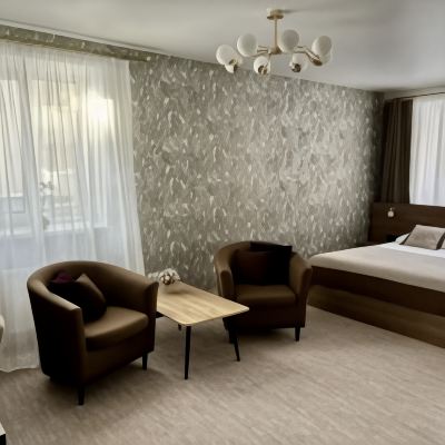 Junior Suite Room Avenue Hotel Promo Code