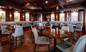 Hotel Beau Rivage - Housity