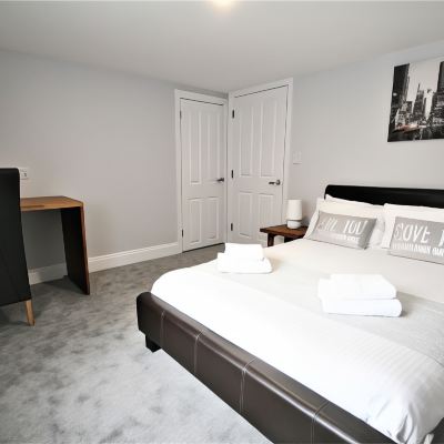 One Bedroom Apartment (3)