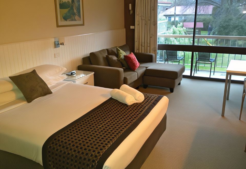 豪華特大床房（帶陽台）