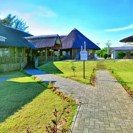 Tlou Safari Lodge