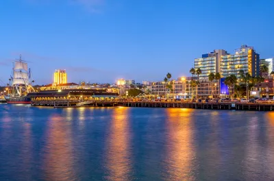 Wyndham San Diego Bayside Отели в г. 