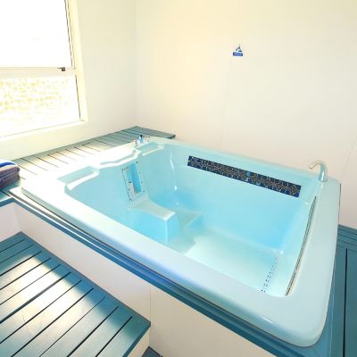 Standard Queen Room with Spa Bathtub Golden Glow Motel Promo Code