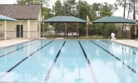 Spacious 4BR for Groups - 3 min to Woodlands Mall, Concerts & More!