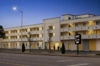 Hotel Bo, a Days Inn by Wyndham Chattanooga Downtown