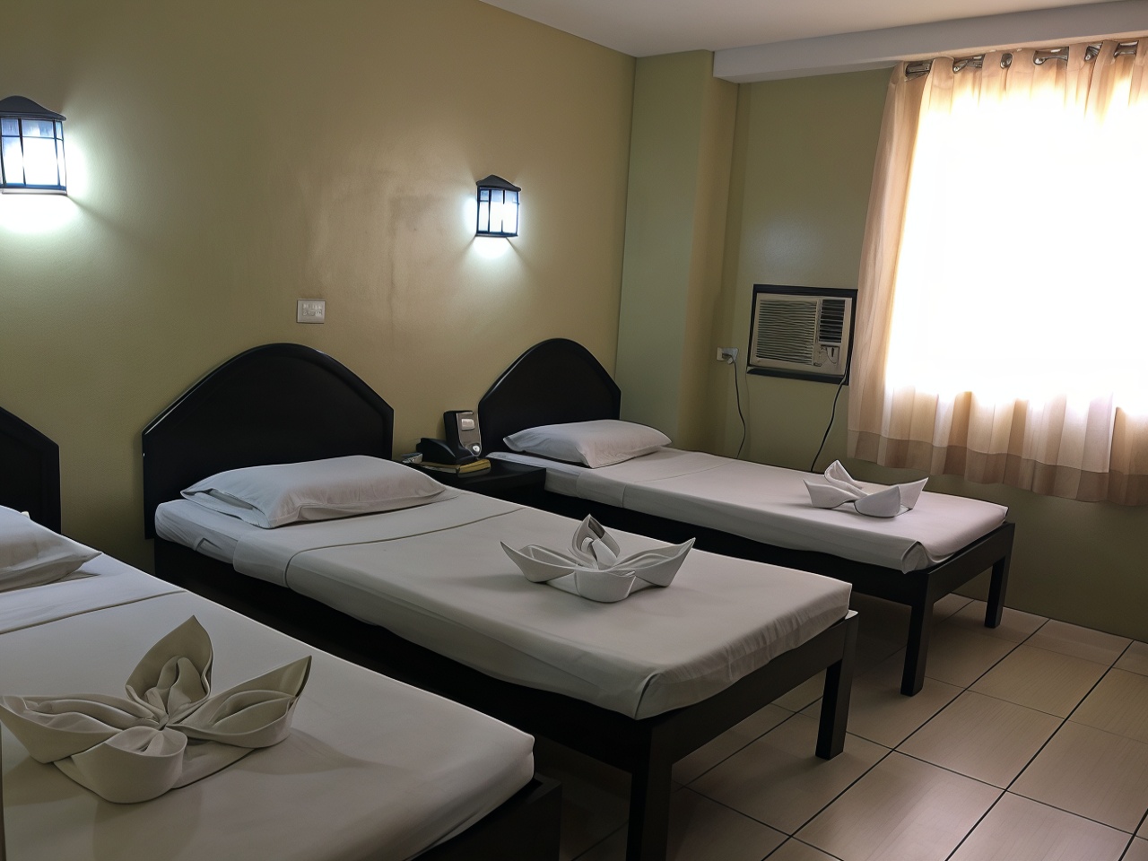 Sampaguita Suites Plaza GarciaStandard Triple Room