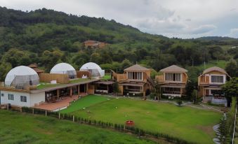 Cirrus Valley Hill Resort