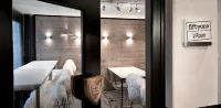 Morosani Fiftyone - the Room Only Hotel