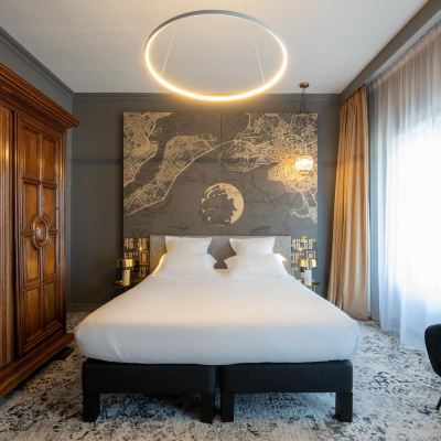 Superior Room Hôtel le Champlain Promo Code