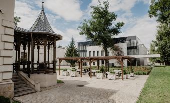 Polanka Conference Center - Housity
