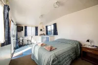 Richmond Motel and Holiday Park Hotels in 