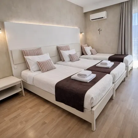 Nidimos Hotel