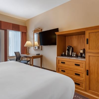 King Room - Accessible - Non-Smoking The Kathryn Riverfront Inn, Ascend Hotel Collection Promo Code
