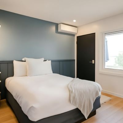 Comfort Double Room, Ensuite, Lake View (Queen Bed (East)) Seagull Bay Motel Promo Code