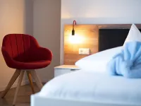 Pension Pernthaler Hotels in Schlanders